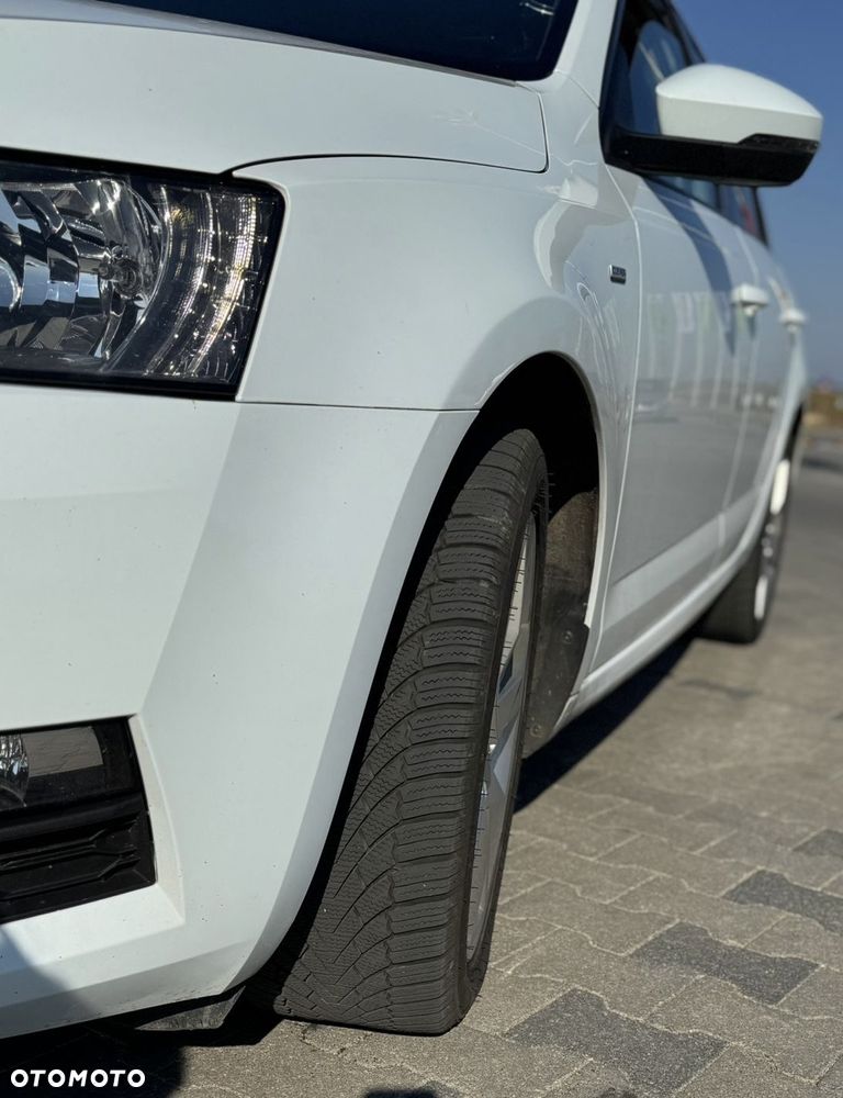 Skoda Octavia 1.6 TDI Clever DSG - 10