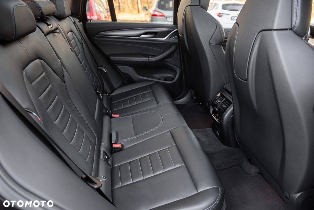 BMW X3 xDrive20d MHEV xLine sport - 39