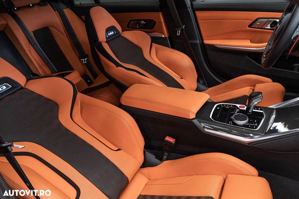 BMW M3 Competition xDrive AT - 35