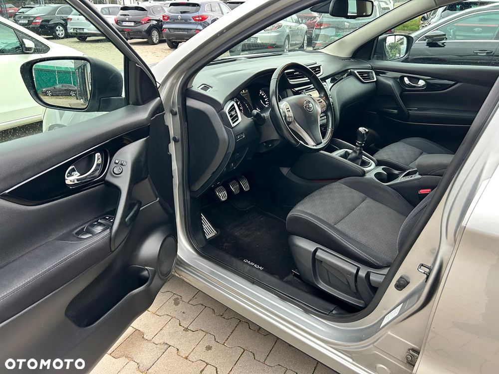 Nissan Qashqai 1.2 DIG-T Visia - 19