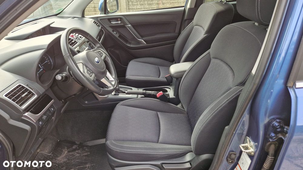 Subaru Forester 2.0 D Active Lineartronic - 37