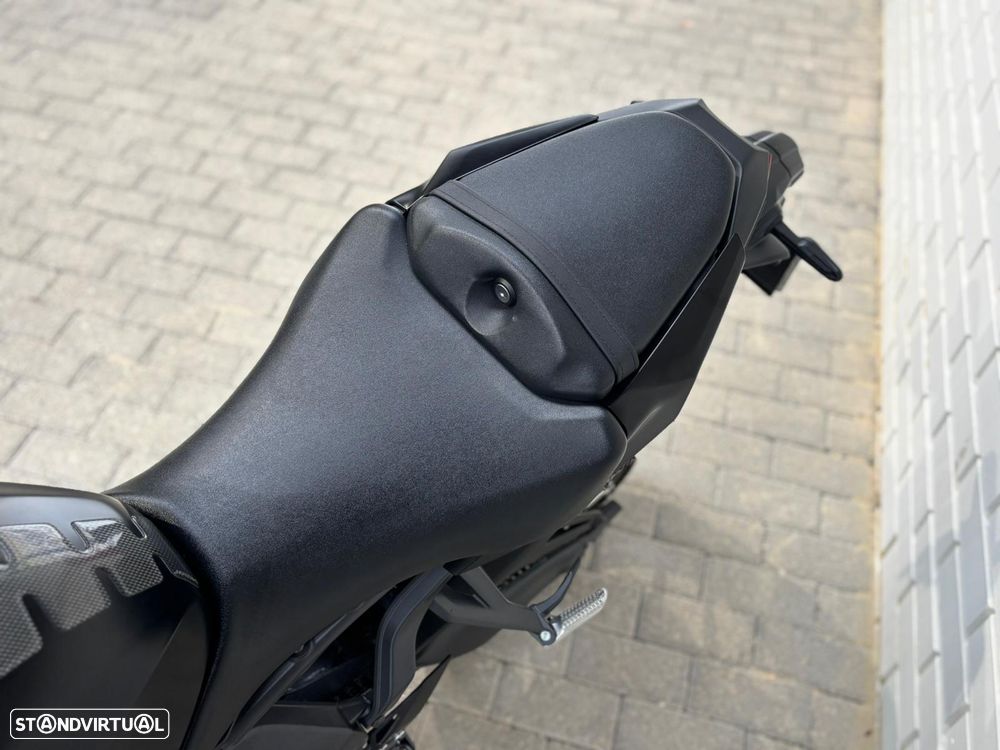 Yamaha MT-09 Y-AMT - 9