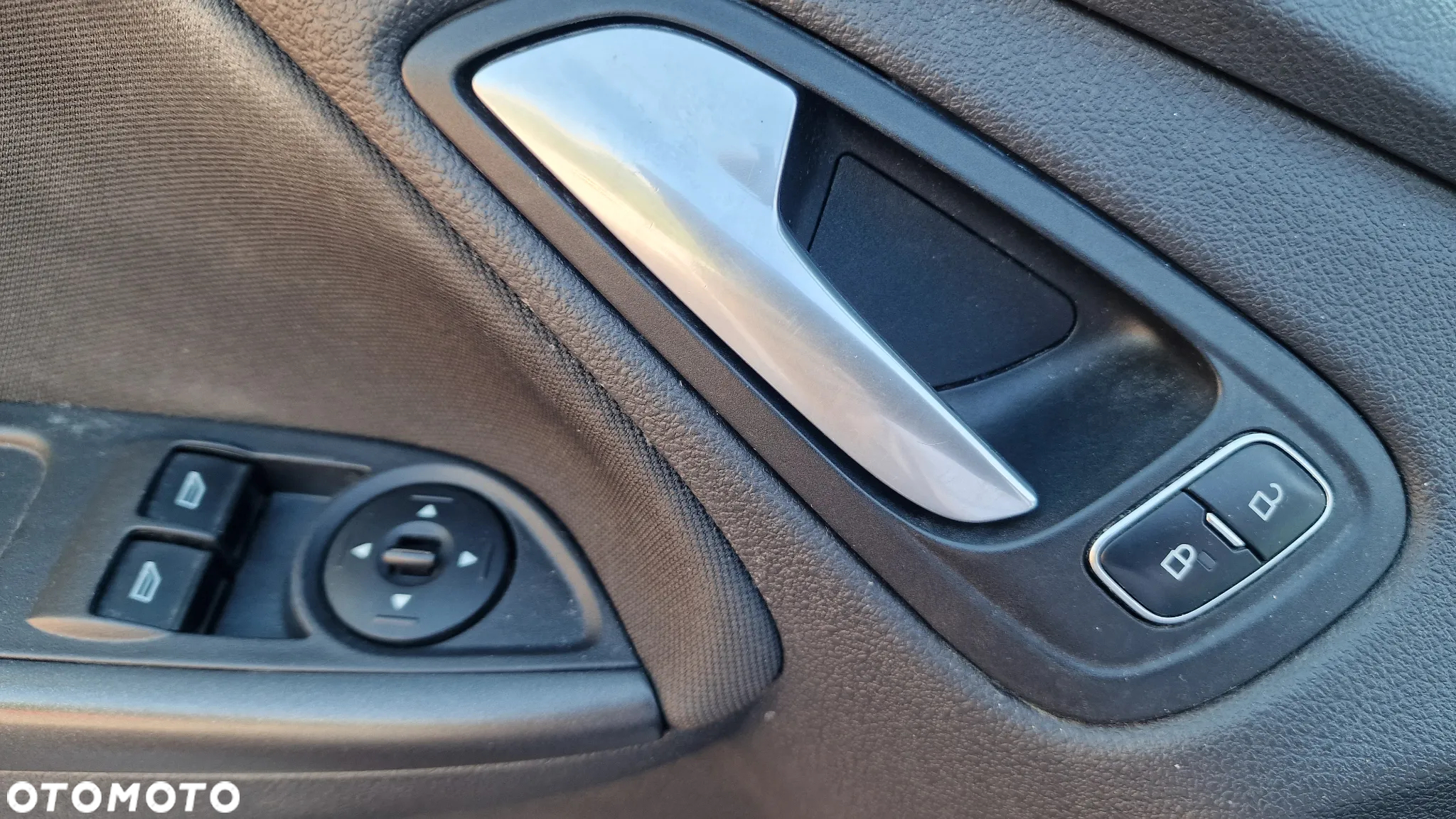 Ford Focus 1.6 Trend - 9