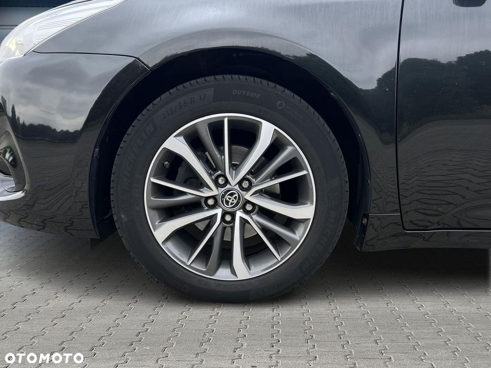 Toyota Avensis 1.8 Premium MS - 28
