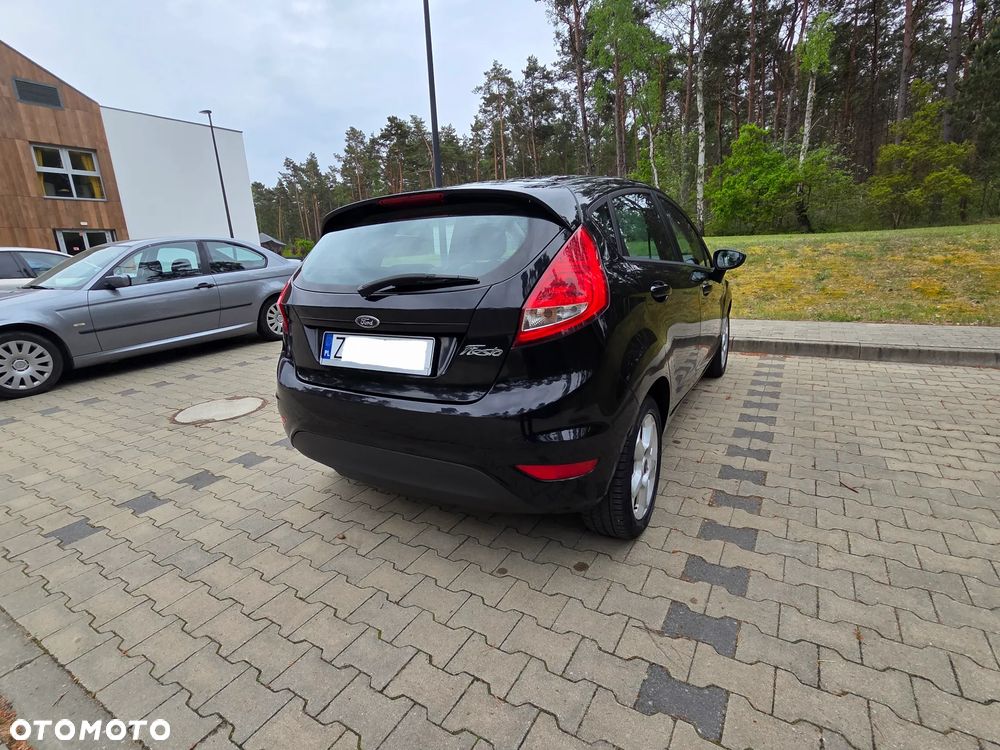 Ford Fiesta 1.25 Champions Edition - 12
