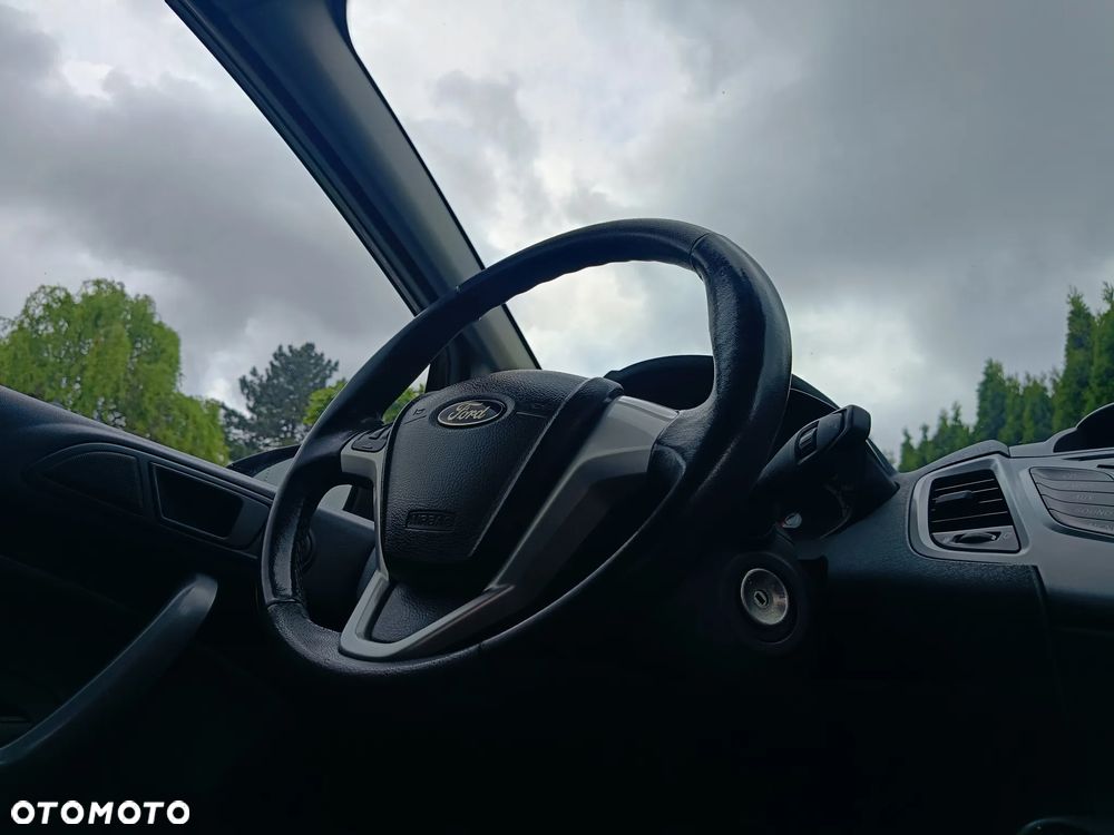 Ford Fiesta - 18