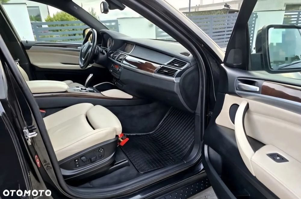 BMW X6 - 17