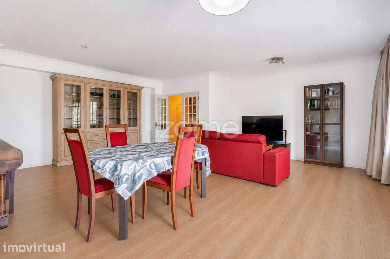 Apartamento T3 em Canidelo com Varanda e Garagem Box - Grande imagem: 2/21