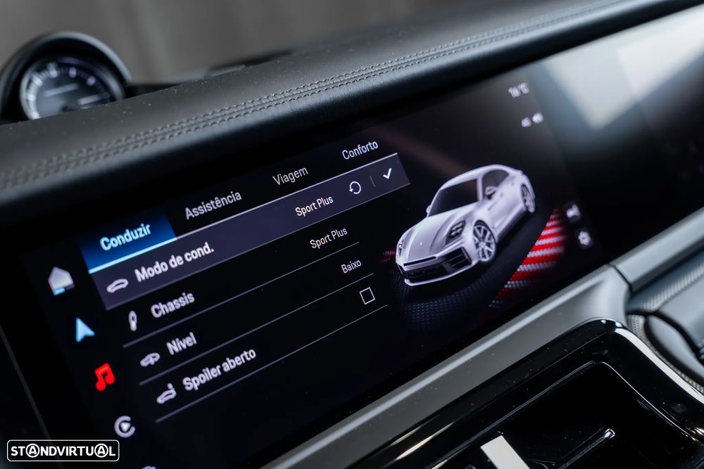 Porsche Panamera 4 E-Hybrid - 27