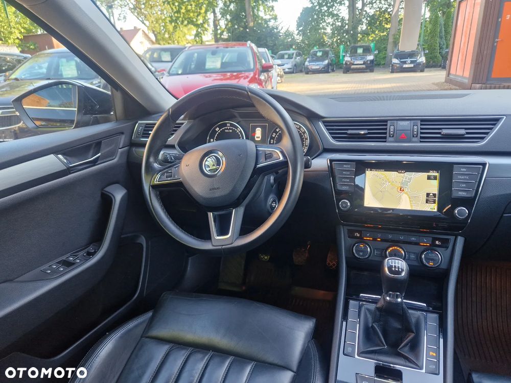 Skoda Superb Combi 1.6 TDI GreenLine - 5