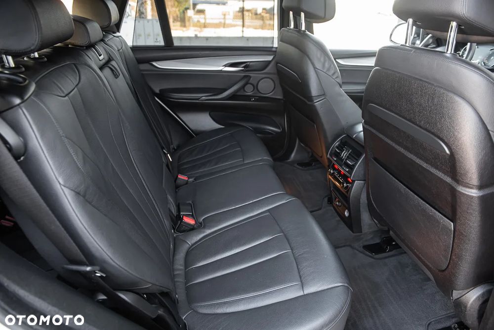 BMW X5 xDrive40d Sport-Aut - 36