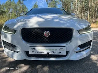 Jaguar XE 2.0 D R-Sport - 46