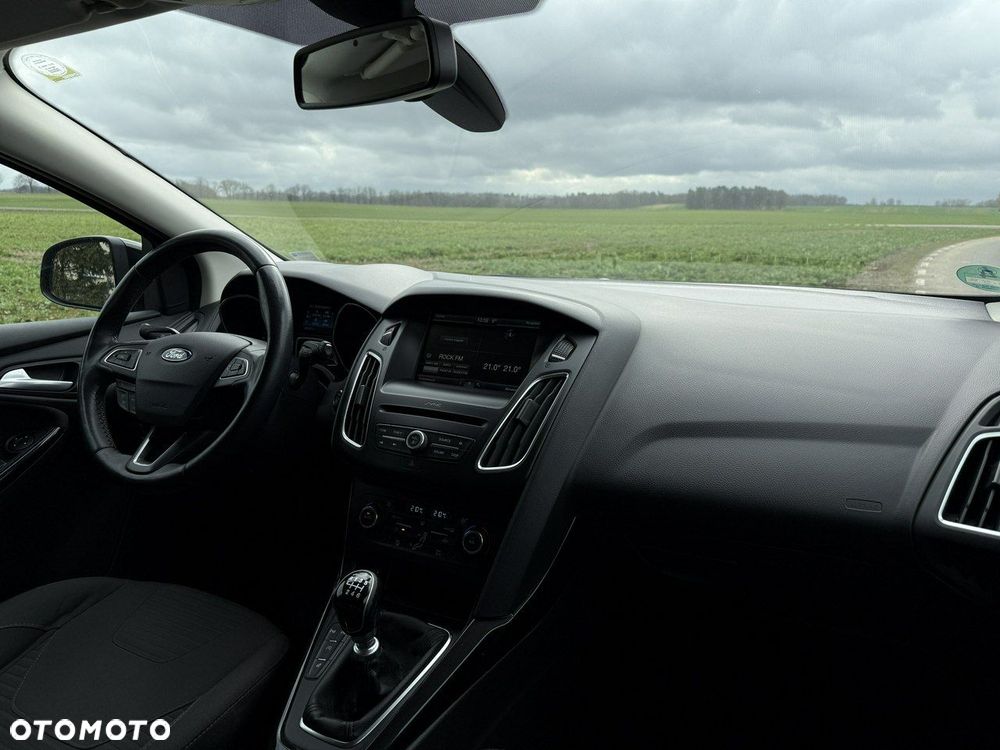 Ford Focus 2.0 TDCi Titanium ASS - 36