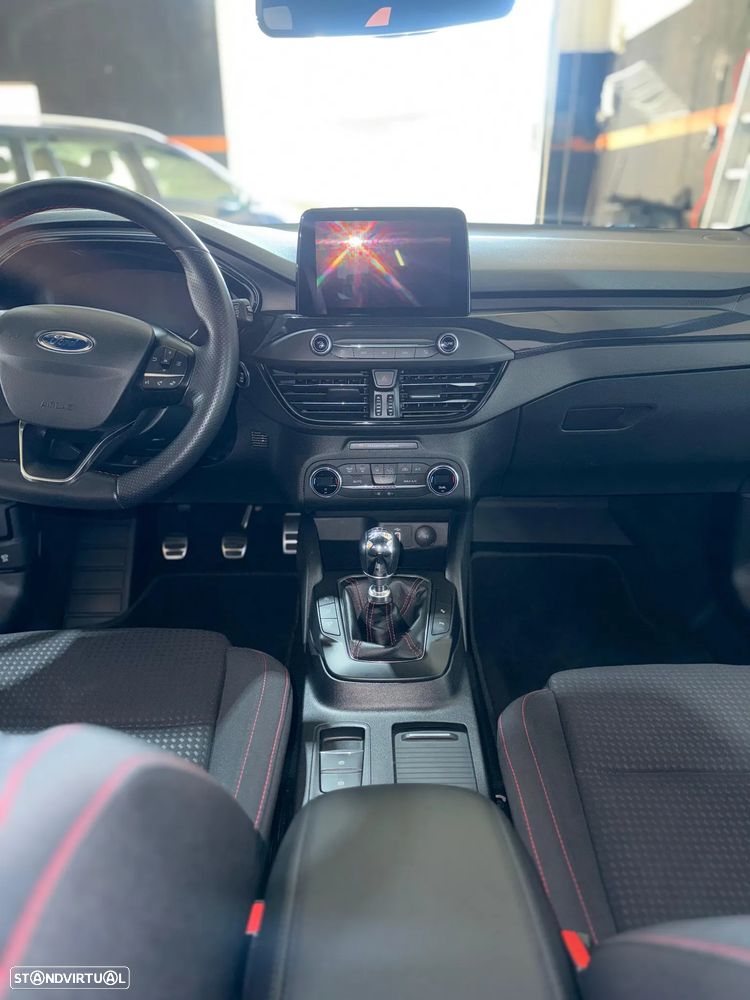 Ford Focus 1.0 EcoBoost ST-Line - 18
