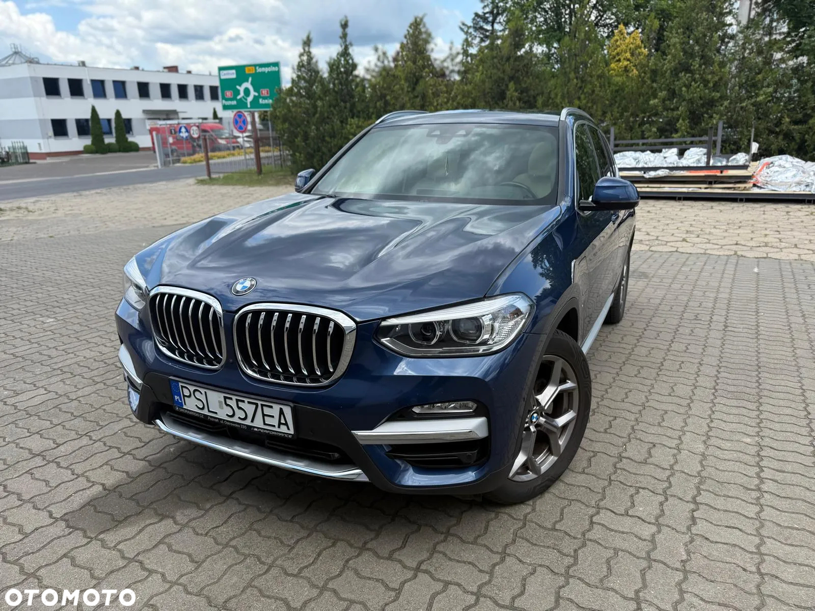 BMW X3 xDrive30e Luxury Line - 3