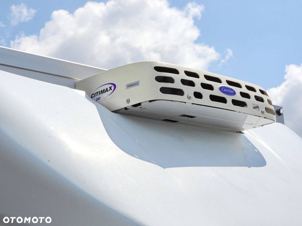 Ford TRANSIT CHŁODNIA KONTENER 0*C 8 PALET TEMPOMAT BLIŹNIACZE KOŁA KLIMATYZACJA  130KM - 20