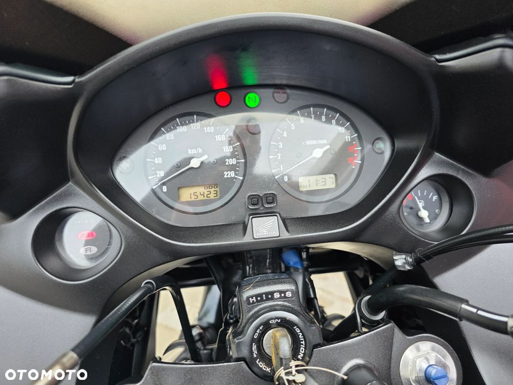Honda CBF - 34