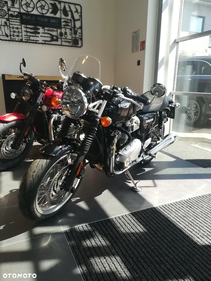 Triumph Thruxton - 2