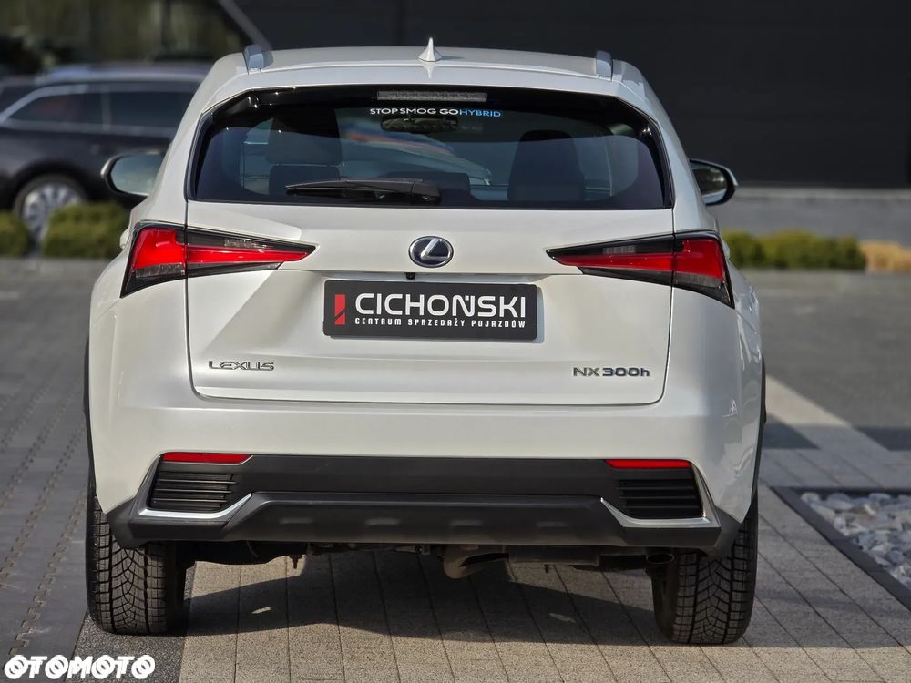 Lexus NX 300h Elegance AWD - 9