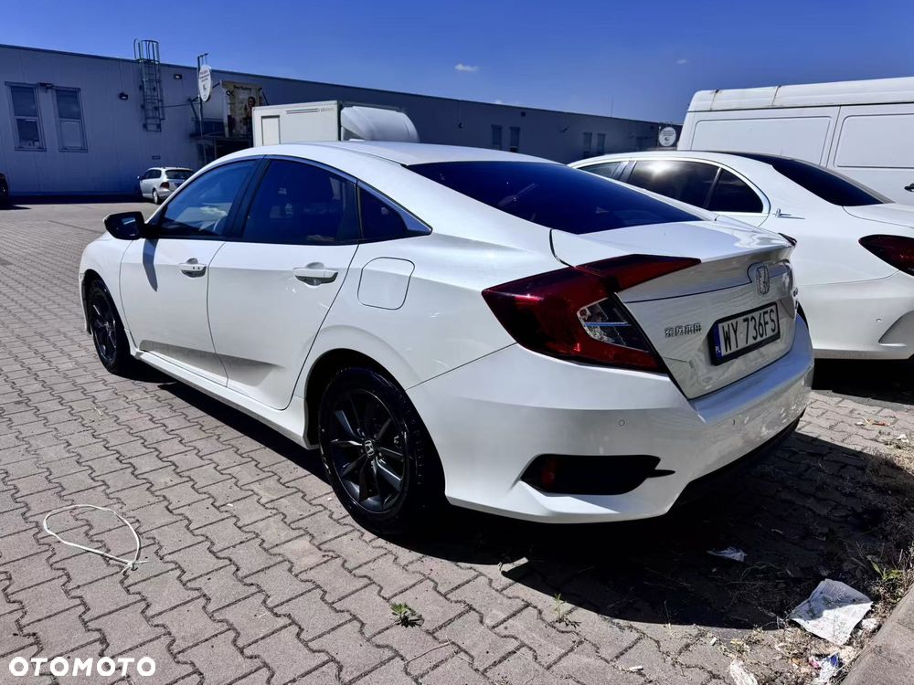 Honda Civic 1.5 i-VTEC Turbo CVT Elegance - 3