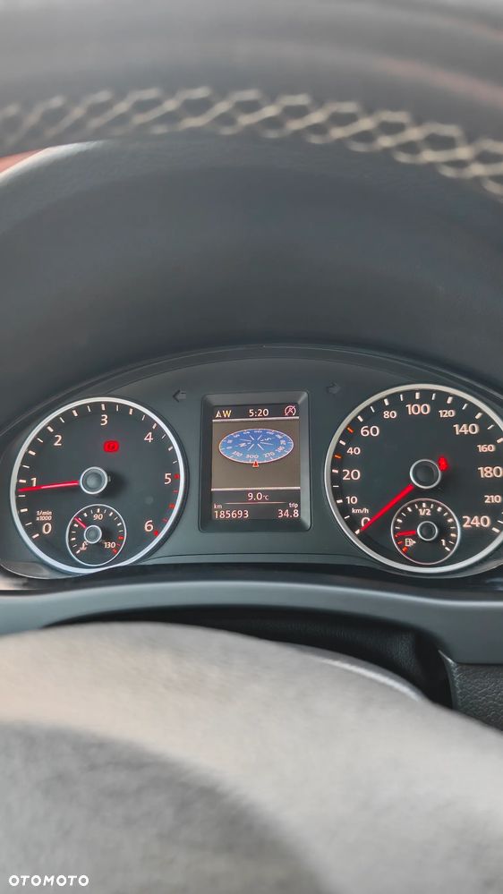 Volkswagen Tiguan 2.0 TDI DPF BlueMotion Technology Cup Sport & Style - 22