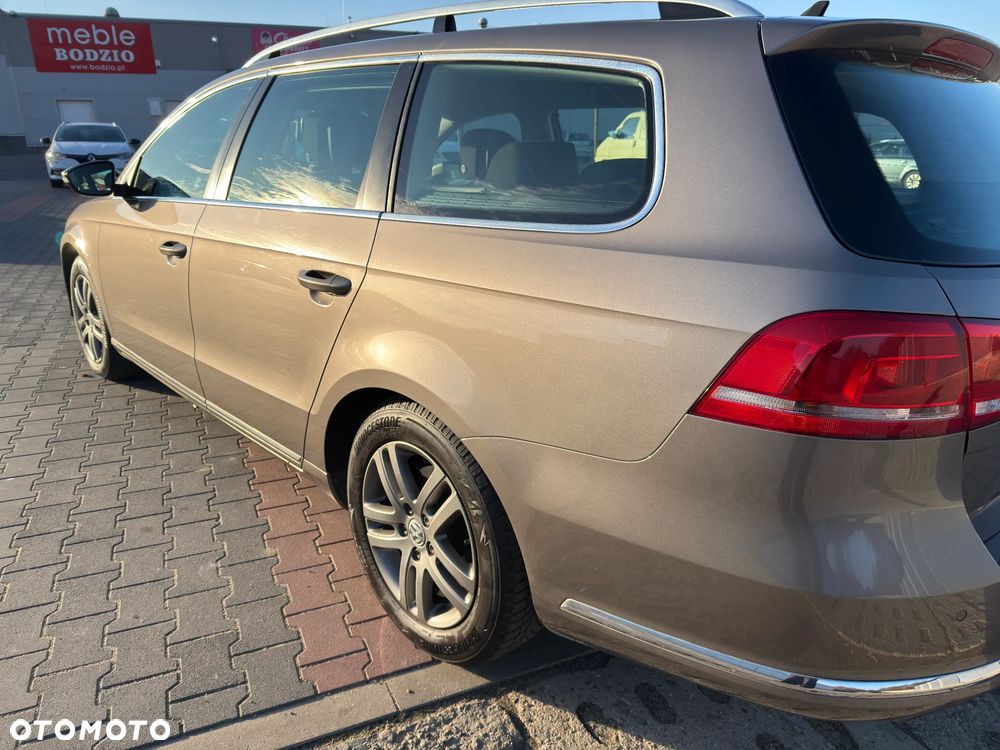 Volkswagen Passat 1.6 TDI Comfortline - 10