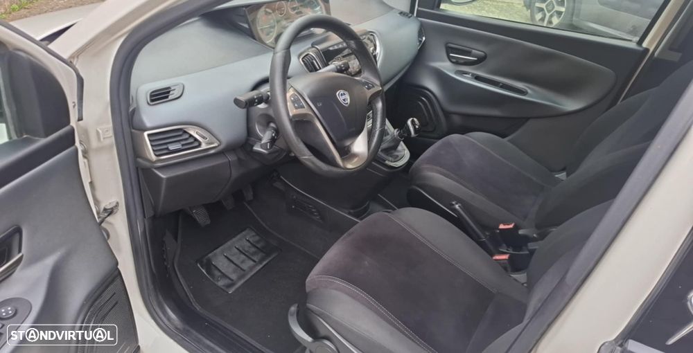 Lancia Ypsilon 1.3 M-jet S&S Urban - 12