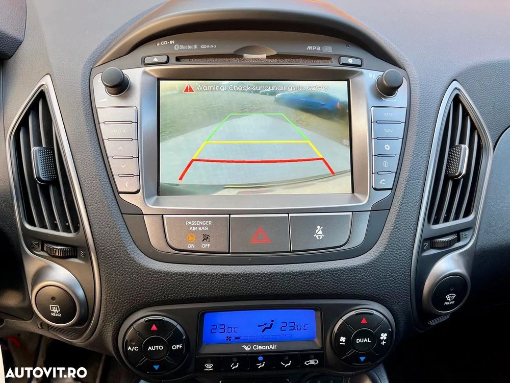 Hyundai ix35 1.7 CRDI 2WD Comfort - 12