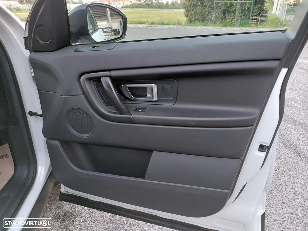 Land Rover Discovery Sport 2.0 TD4 HSE - 19