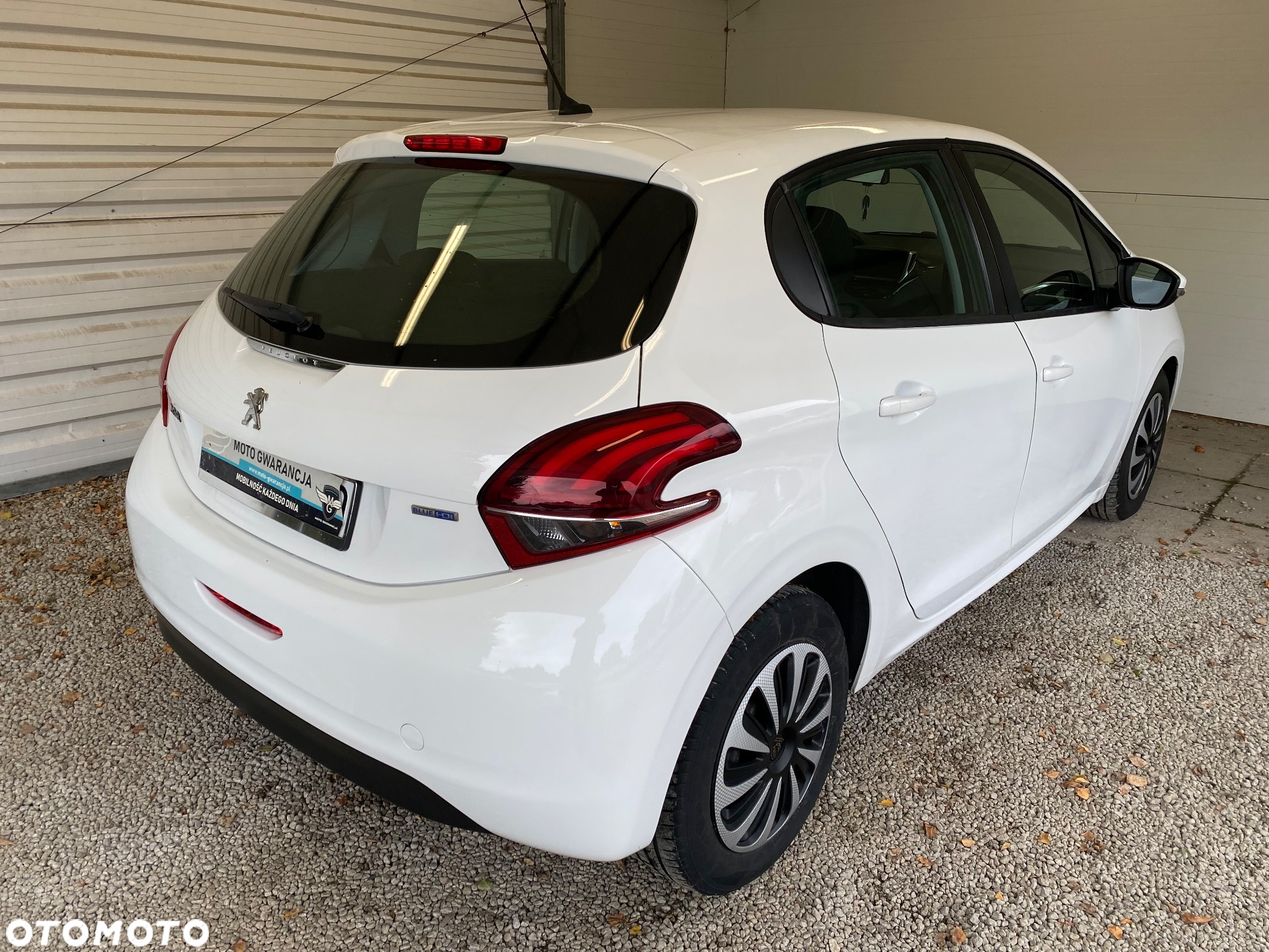 Peugeot 208 1.6 BlueHDi Active - 5