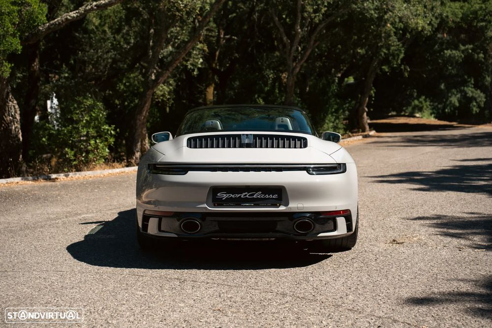 Porsche 911 (992) - 16