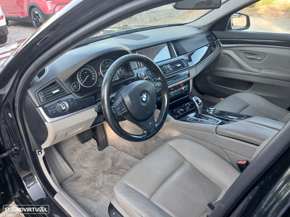 BMW 525 d xDrive Exclusive Auto - 22