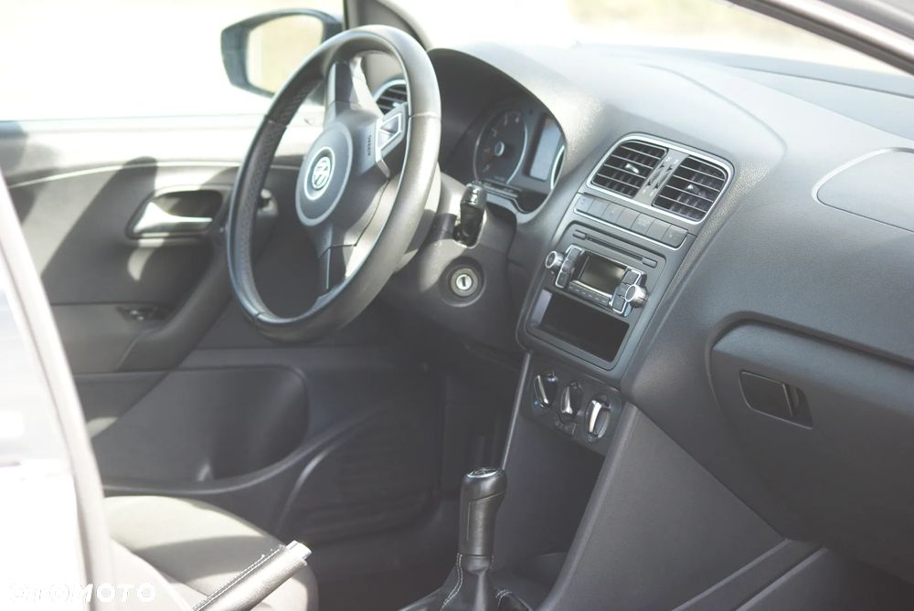 Volkswagen Polo 1.2 Style - 19