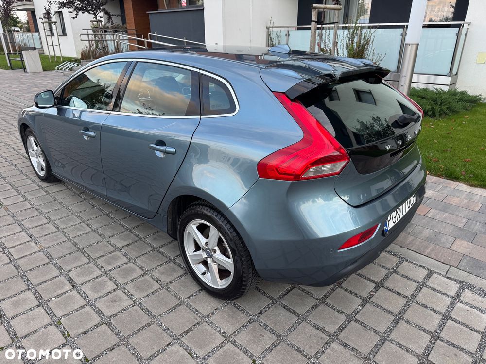 Volvo V40 - 9