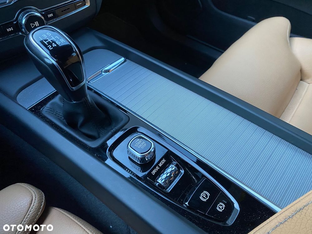 Volvo XC 60 D3 Linje Inscription - 28