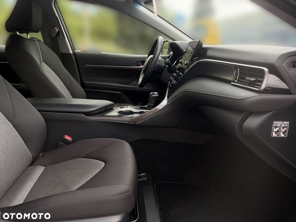 Toyota Camry 2.5 Hybrid Comfort CVT - 10