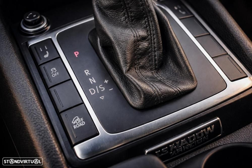 VW Amarok V6 SHADOW EDITION - 21