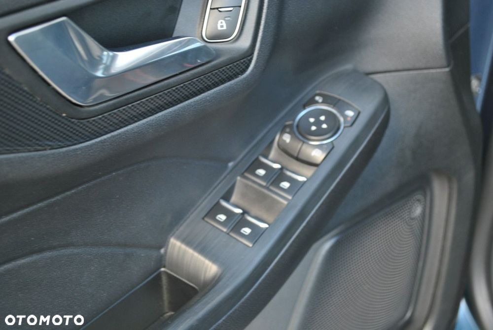 Ford Kuga 2.0 EcoBlue 4x4 ST-LINE - 17