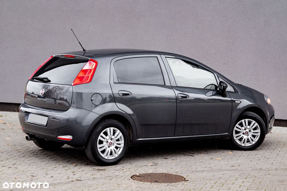 Fiat Punto 1.4 Easy S&S - 11