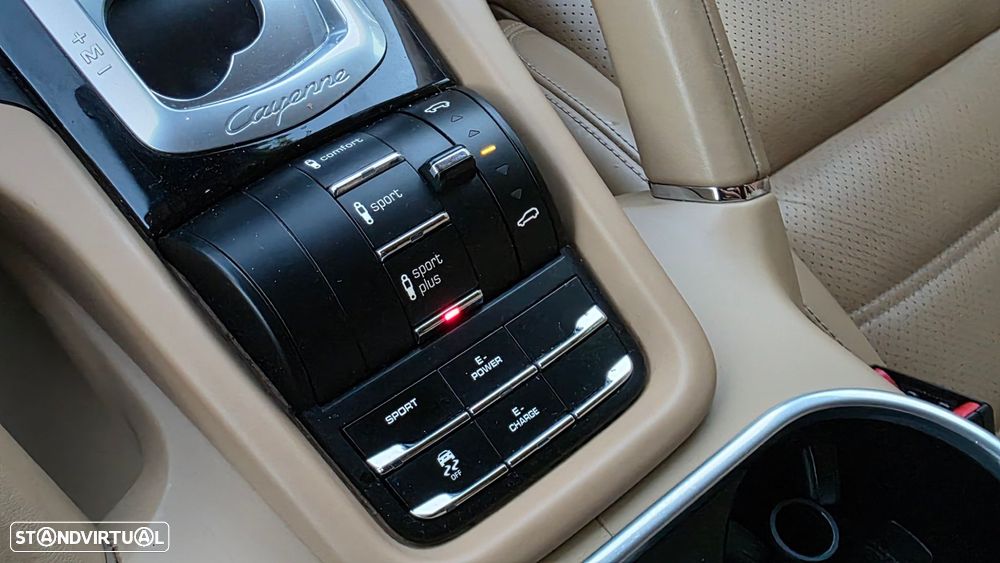 Porsche Cayenne S E-Hybrid Platinum Edition - 51