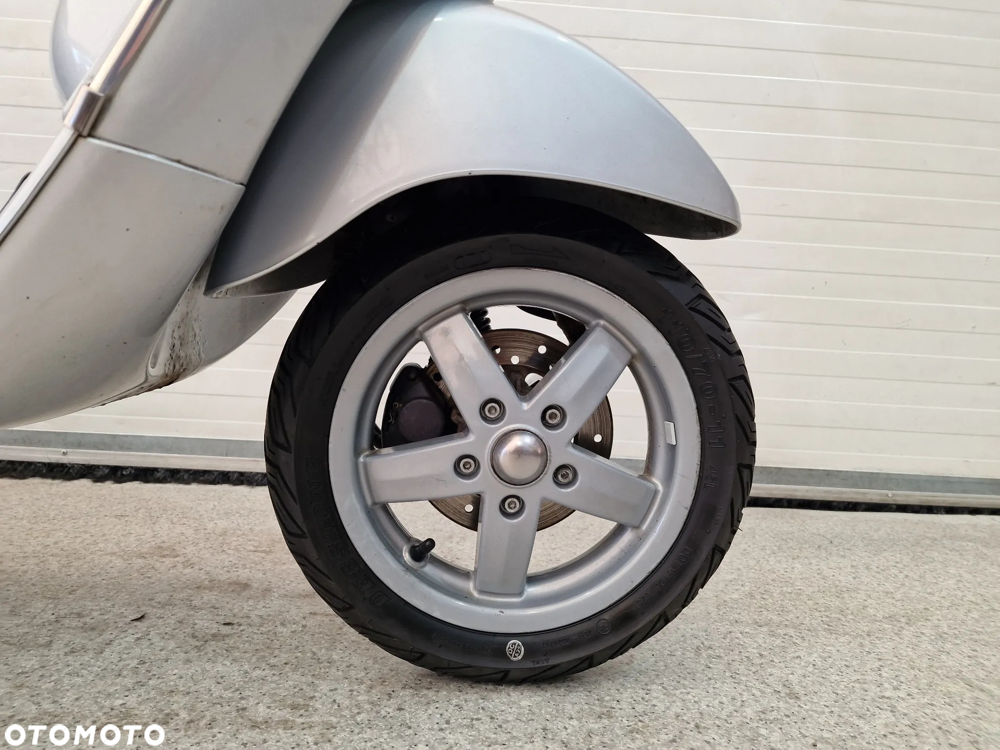 Piaggio Vespa - 11