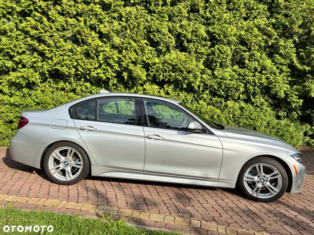 BMW Seria 3 328i - 3