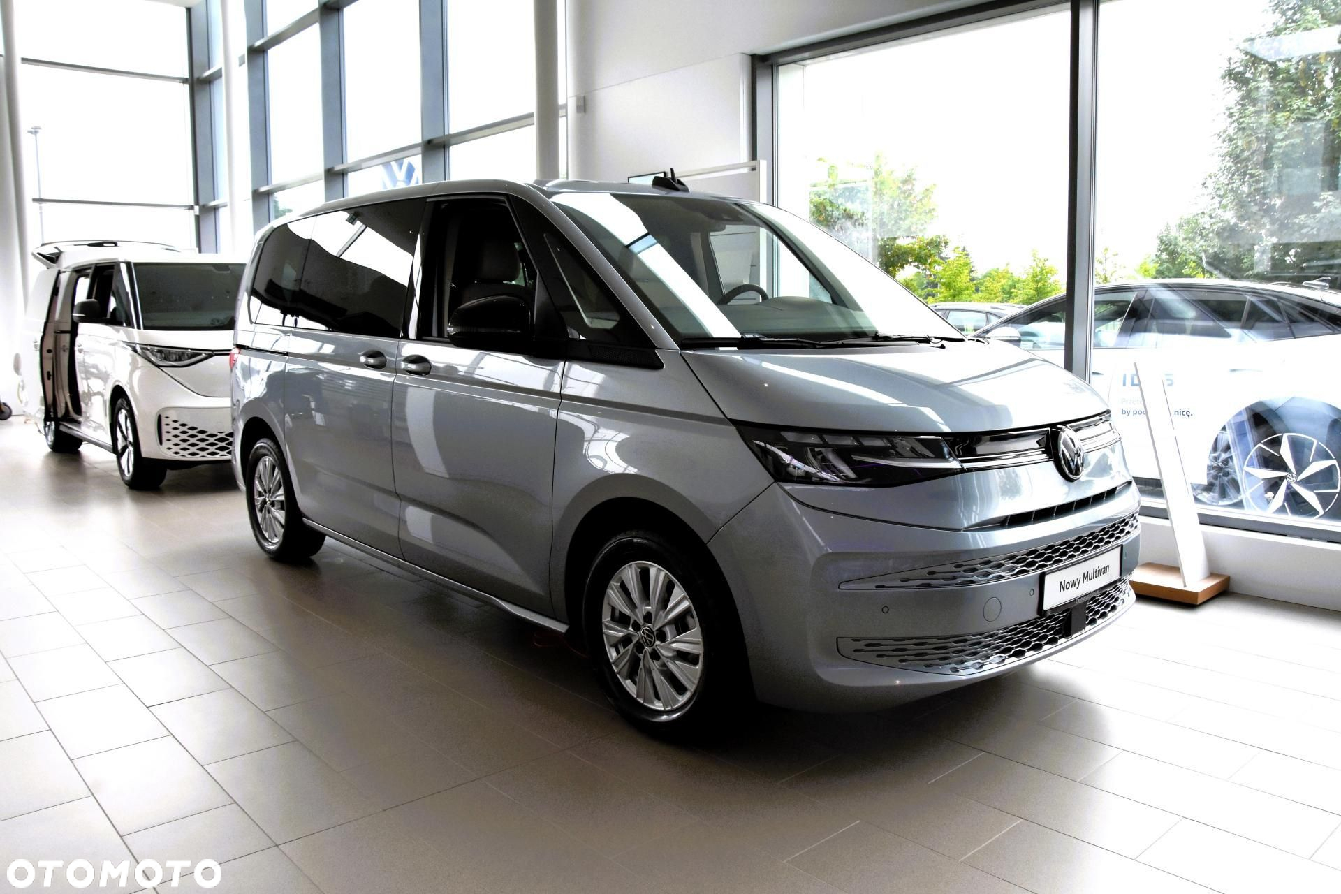 Volkswagen Multivan - 4
