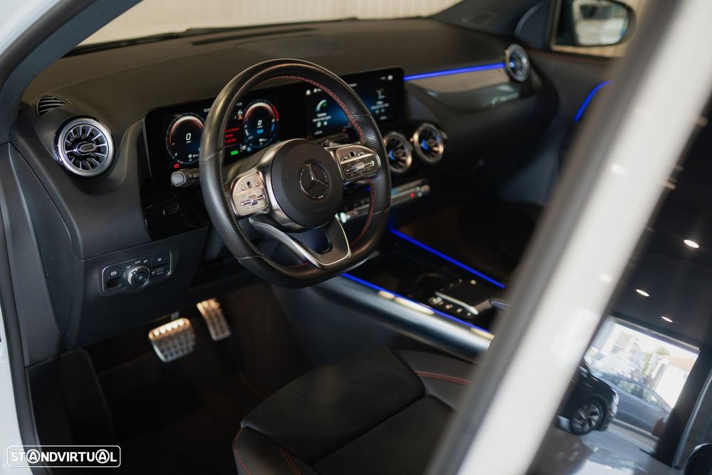 Mercedes-Benz GLA 250 e 8G-DCT AMG Line - 2