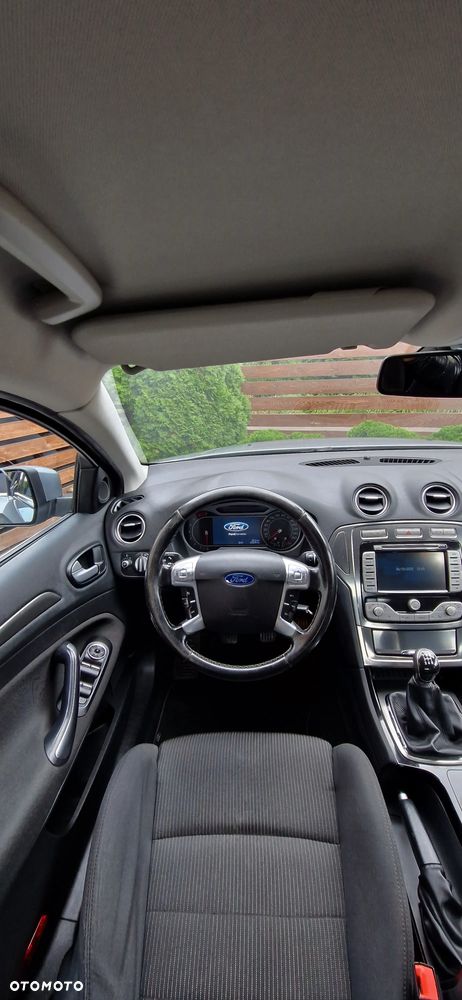 Ford Mondeo 2.0 Titanium - 16