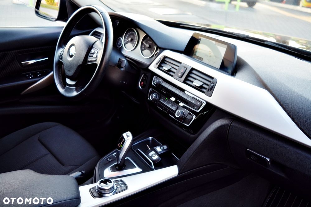 BMW Seria 3 318d - 7