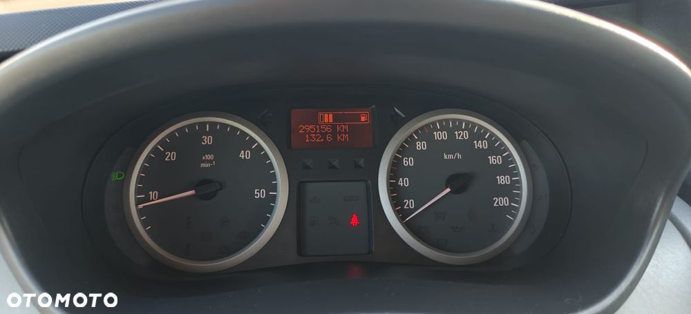 Opel Vivaro - 16