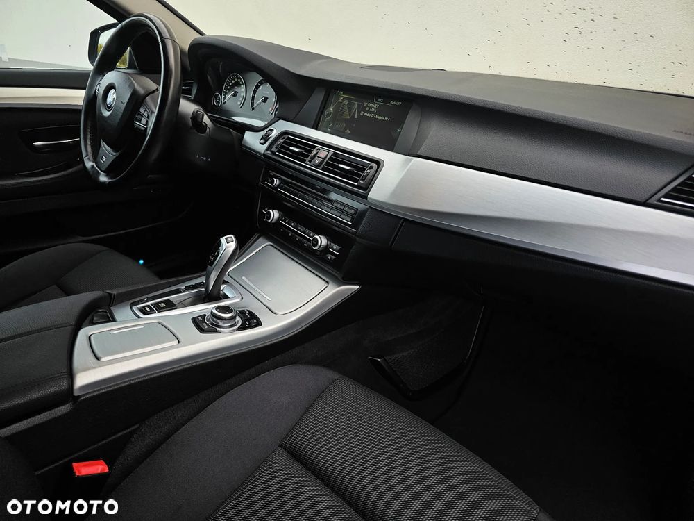 BMW Seria 5 520d - 15