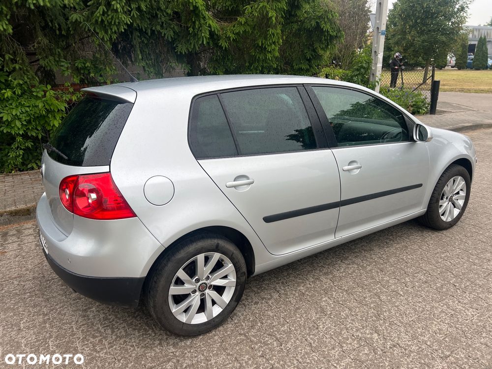 Volkswagen Golf - 9