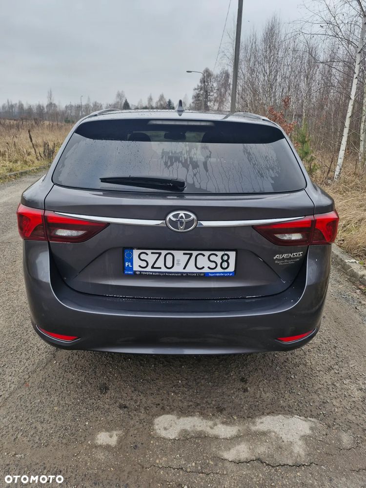 Toyota Avensis 2.0 D-4D Premium - 12